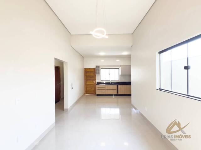 #83 - Casa para Venda em Alta Floresta - MT