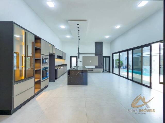 Casa para Venda em Alta Floresta - 5