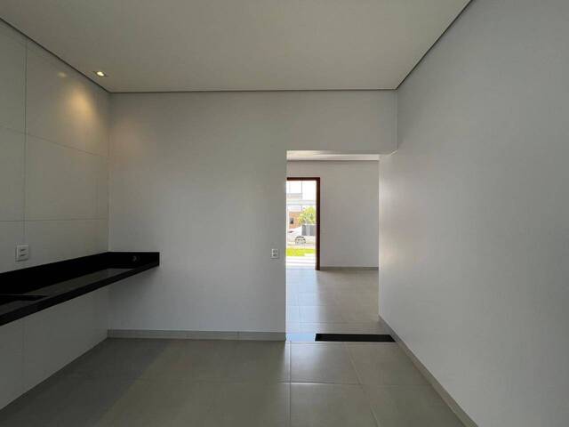 Casa para Venda em Alta Floresta - 5