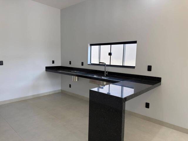 Casa para Venda em Alta Floresta - 4