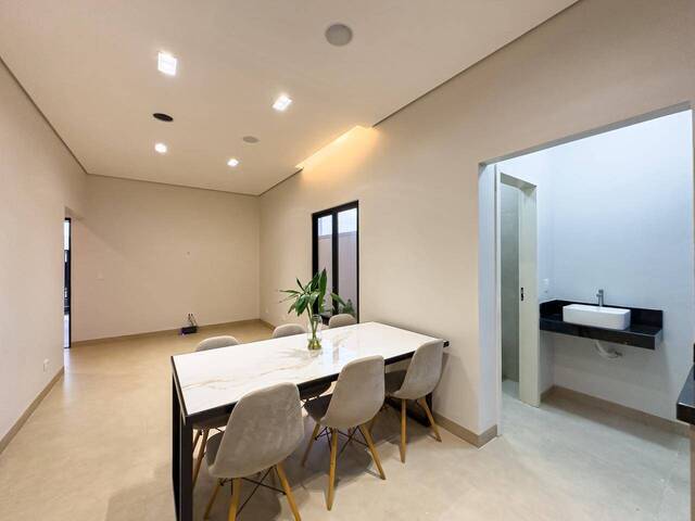 Casa para Venda em Alta Floresta - 4