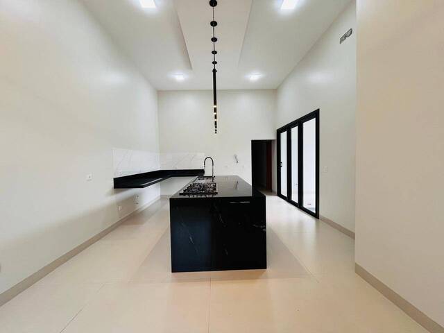 Casa para Venda em Alta Floresta - 4