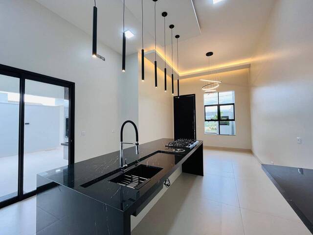 Casa para Venda em Alta Floresta - 5