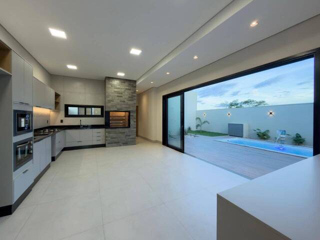 Casa para Venda em Alta Floresta - 5