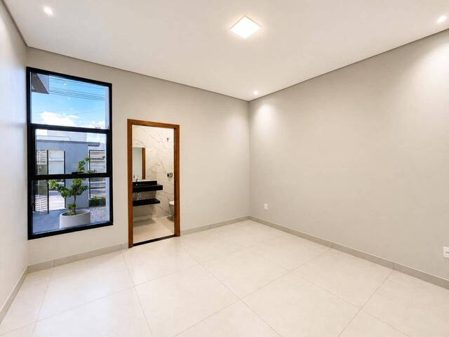 Casa para Venda em Alta Floresta - 5