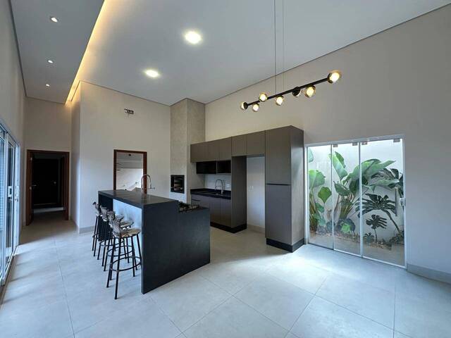 Casa para Locação em Alta Floresta - 3